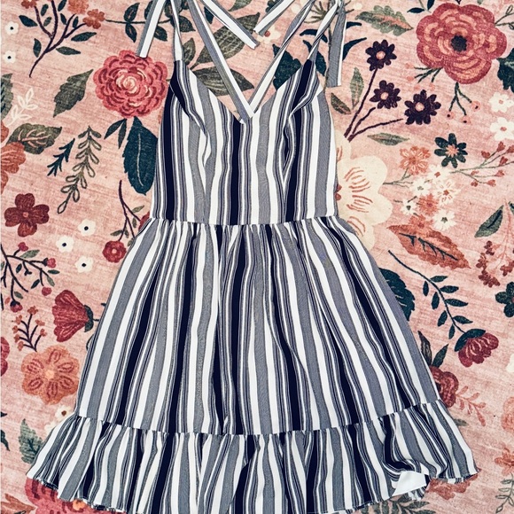 B Darlin Dresses & Skirts - B Darlin Monochrome Striped Dress